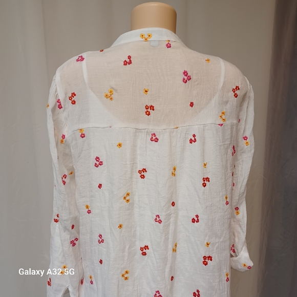 Rosa Y Everly Women Blouse Size XL Floral Embroidered White Blouse - Picture 9 of 12